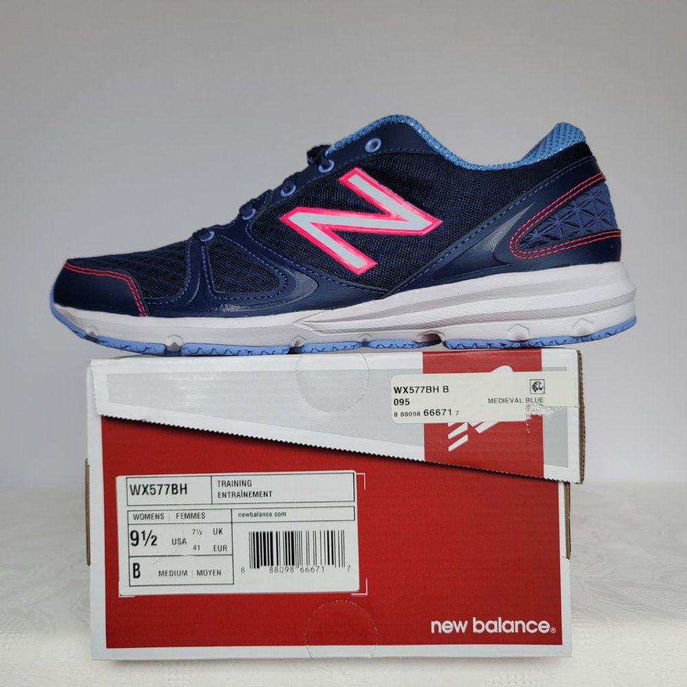NEW BALANCE Women’s Training Shoes- Women's Size 9.5M- Medieval Blue color⭐